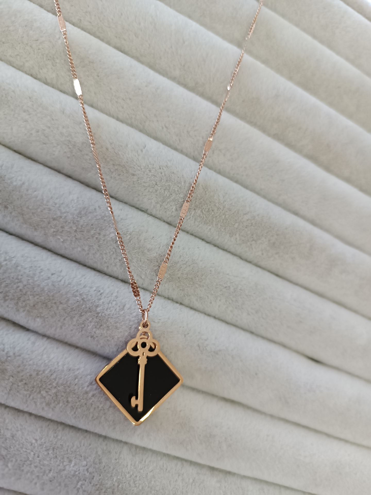 ÇELİK KOLYE ROSE RENK