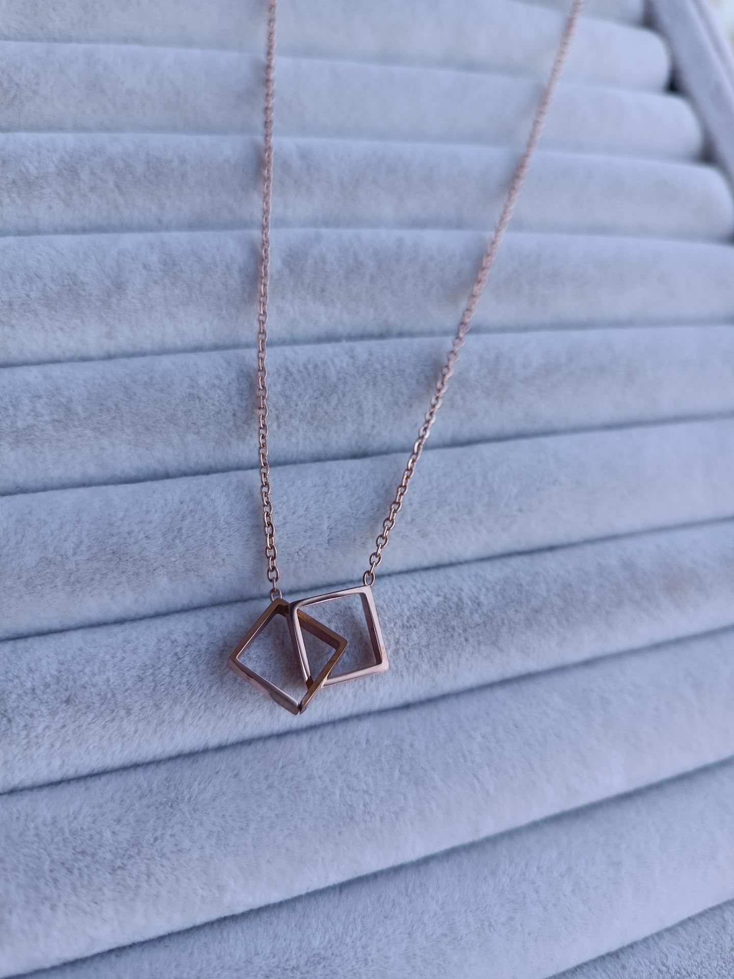 ÇELİK KOLYE ROSE RENK