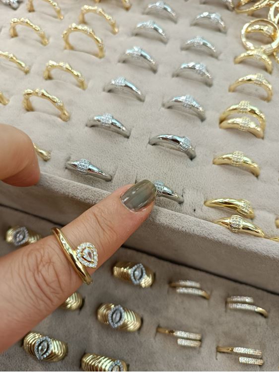 VİP MODEL AYARLANABİLİR YÜZÜK